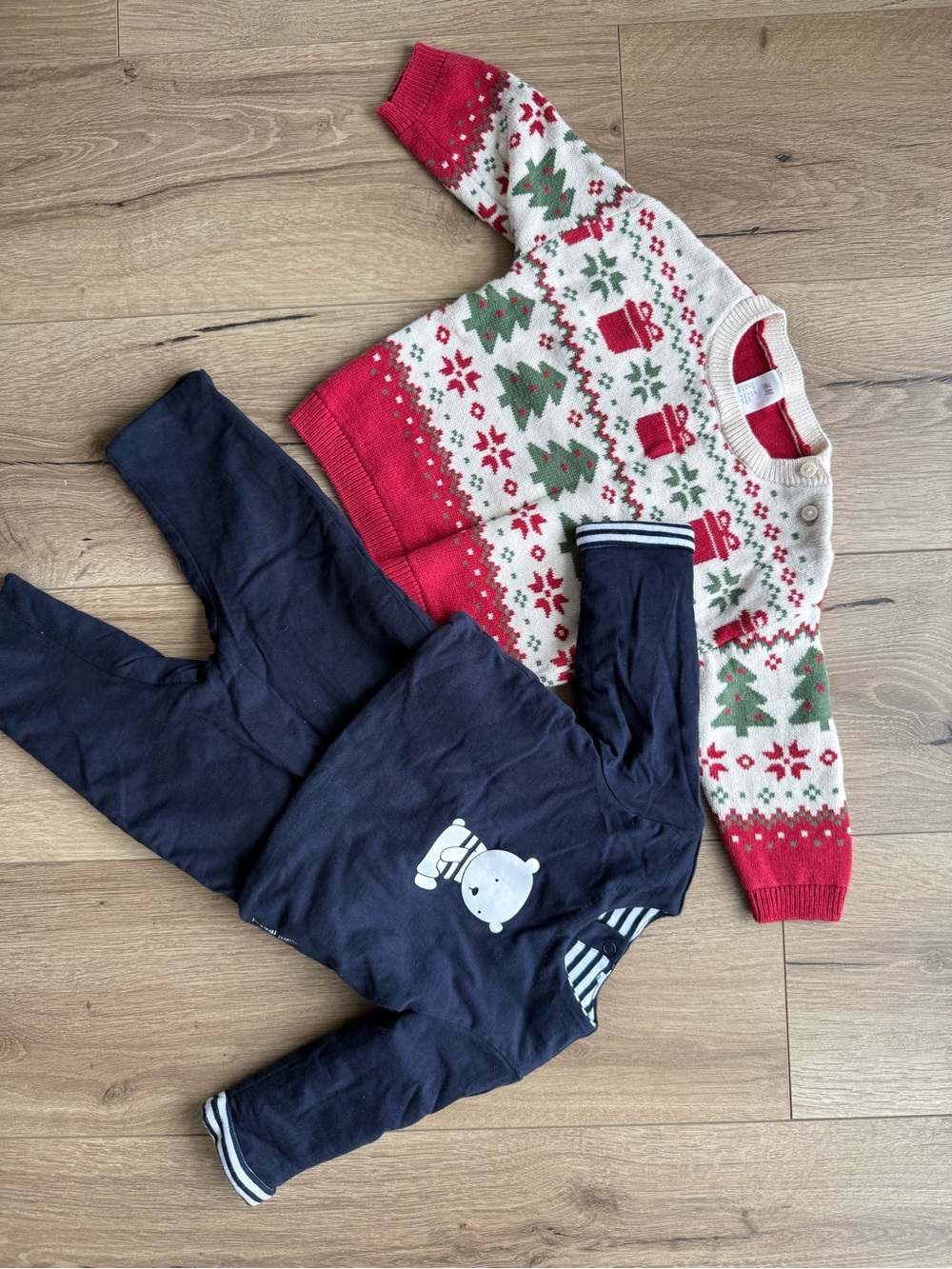 Winter cloths, matiching set (jacadi), Christmas shirt (hm)